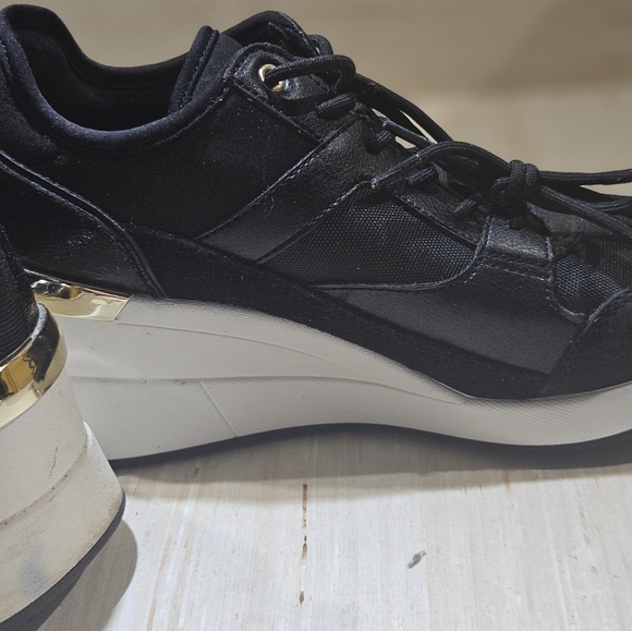 Aldo wedge runners sz 7 - Picture 3 of 6